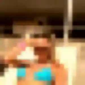 Ophélie, 21 ans, connectée à Arles pour une rencontre coquine