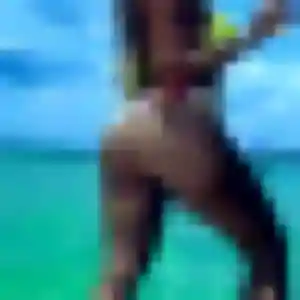 Charmante Yolande, 20 ans à Bassens - voir sa photo