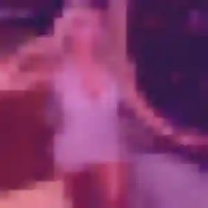 Découvre Ama, 28 ans à Brunstatt-Didenheim en privé