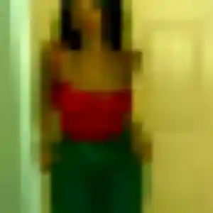 Bérénice, 40 ans, en ligne à Charbonnières-les-Bains pour une rencontre coquine