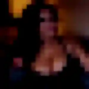 Gathoni, 43 ans, connectée à Coudekerque-Branche pour une rencontre coquine