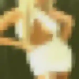 Lola, 22 ans, disponible à Courbevoie pour une rencontre coquine