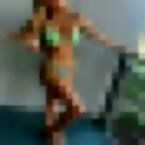 Photo de Ruth à Divonne-les-Bains (27 ans) - rencontre plan cul gratuit