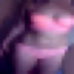 Ayélé, femme de 35 ans propose rencontre plan cul à Fayence