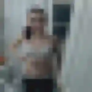 Daphné, 43 ans, en ligne à Guingamp pour une rencontre coquine