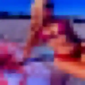 Sabrina (19 ans) à Menton propose un rencontre plan cul ce soir