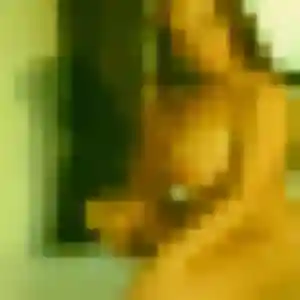 Farida (25 ans) à Monteux cherche un rencontre plan cul ce soir