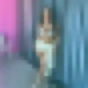 Belle Déborah, 36 ans à Montigny-le-Bretonneux - la contacter