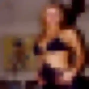 Photo exclusive de Victoire, 27 ans à Pierrefeu-du-Var - plan discret