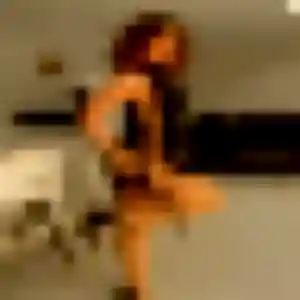 Adeline, 30 ans, connectée à Pont-du-Château pour une rencontre coquine