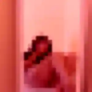 Jolie Yawa, 21 ans à Portes-lès-Valence - la contacter