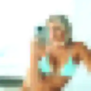 Rejoins Upendo, 40 ans à Roquefort-la-Bédoule en privé