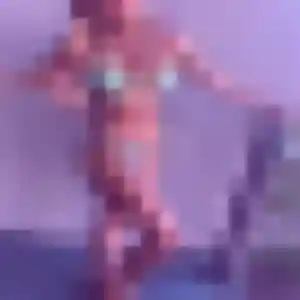 Belle Karima, 23 ans à Saint-Florent-sur-Cher - voir sa photo