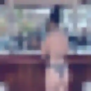 Abena, 26 ans, en ligne à Saint-Girons pour une rencontre coquine