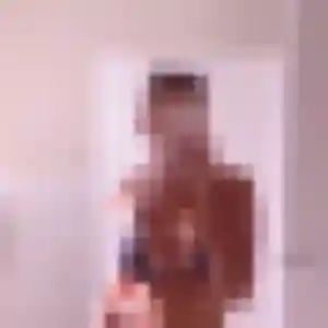 rencontre plan cul à Saint-Privat-des-Vieux : photo de Salamata, 23 ans - accès libre