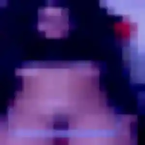 Charmante Sarah, 24 ans à Saint-Privat-des-Vieux - la contacter