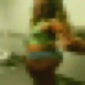 Farida, femme de 31 ans cherche rencontre plan cul à Saint-Saturnin-lès-Avignon