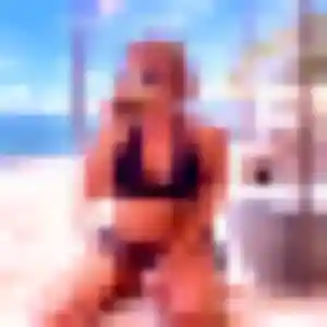 Photo exclusive de Charline, 20 ans à Saint-Sébastien-de-Morsent - rencontre coquine