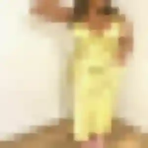 Belle Afi, 20 ans à Sainte-Anne - voir sa photo