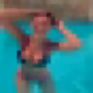 Charmante Kiné, 19 ans à Valserhône - la contacter