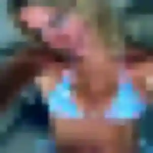 Afia, femme de 21 ans cherche rencontre plan cul à Villeneuve-la-Garenne