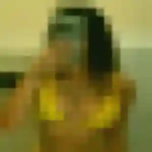 Découvre Miriam, 23 ans à Villeneuve-le-Roi gratuitement